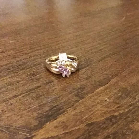 Ring - Picture 3 of 4
